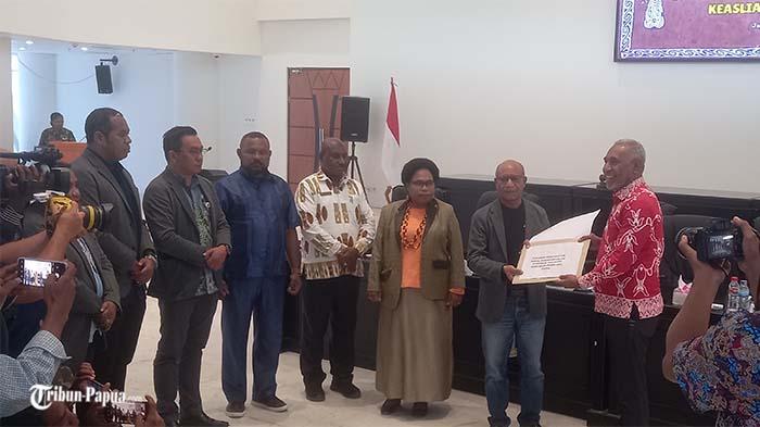 han-Umum-KPU-Provinsi-Papua-meny.jpg