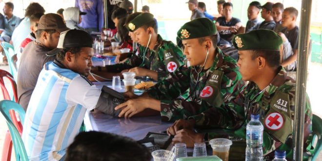 hut-pmi-ke-74-satgas-yonif-mr-411pdw-gelar-aksi-donor-darah-di-perbatasan.jpg