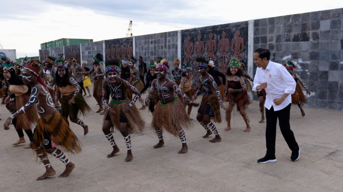 jokowi-melakukan-kunjungan-kerja-ke-papua.jpg<pf>Penjabat-Wali-Kota-Jayapura-Frans-Pekey-mengaku-banyak-masyarakat.jpg