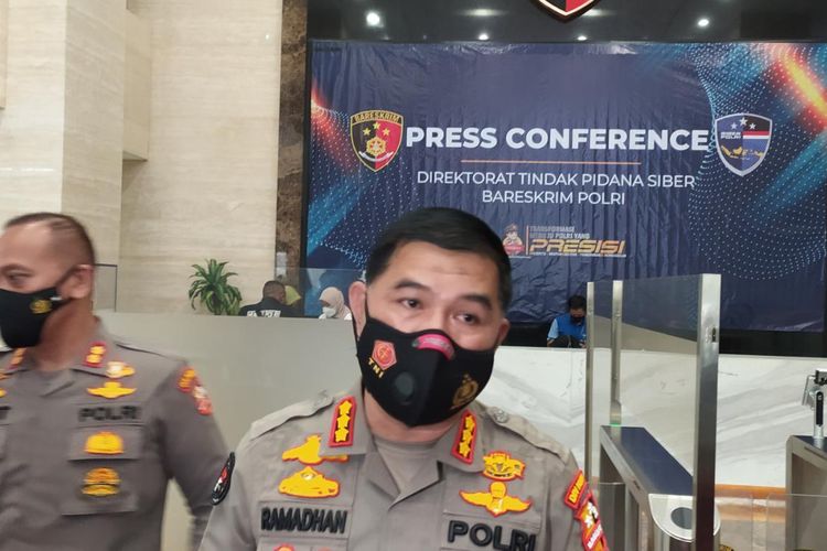 kabag-penum-divisi-humas-polri-kombes-ahmad-ramadhan-di-mabes-polri.jpg
