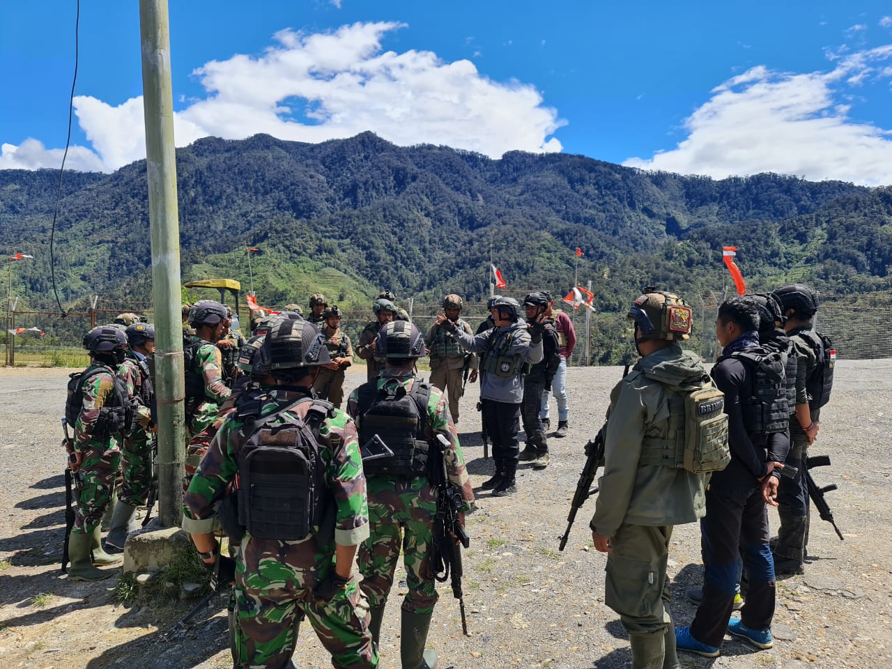 Pegunungan Bintang Papua Kembali Bergejolak, KKB Kontak Tembak dengan Aparat & Bakar Fasilitas Umum
