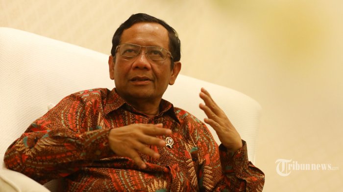 mahfud-md-menjawab-pertanyaan-saat-wawancara-dengan-tribunnewscom.jpg