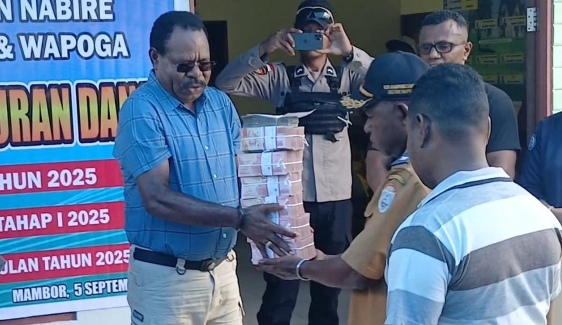 Bupati Nabire Kawal Penyaluran DD Tahap Awal 2025 Untuk 3 Distrik