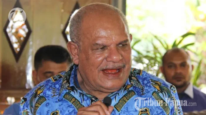 okoh-adat-papua-george-awie-meminta-kpk-periksa.jpg
