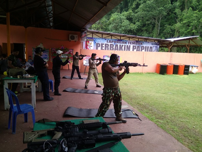 para-penembak-perbakin.jpg