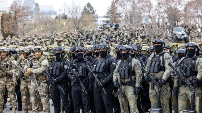 pasukan-chechnya-terlihat-di-grozny-pada-awal-invasi.jpg