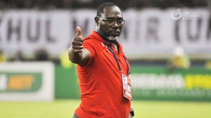 pelatih-persipura-jayapura-jacksen-f-tiago.jpg