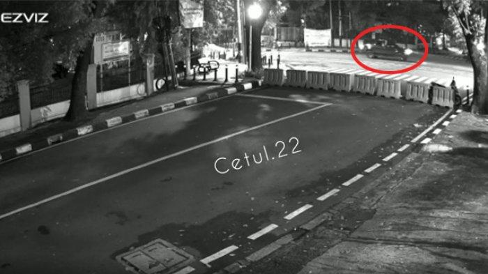 pengemudi-fortuner-melepaskan-tembakan-dua-kali-ke-udara.jpg