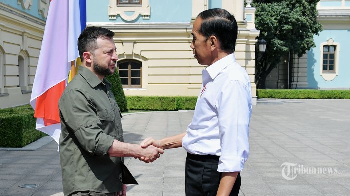 Volodymyr Zelensky Kecelakaan Mobil di Kyiv, Begini Kondisi Terkini Presiden Ukraina