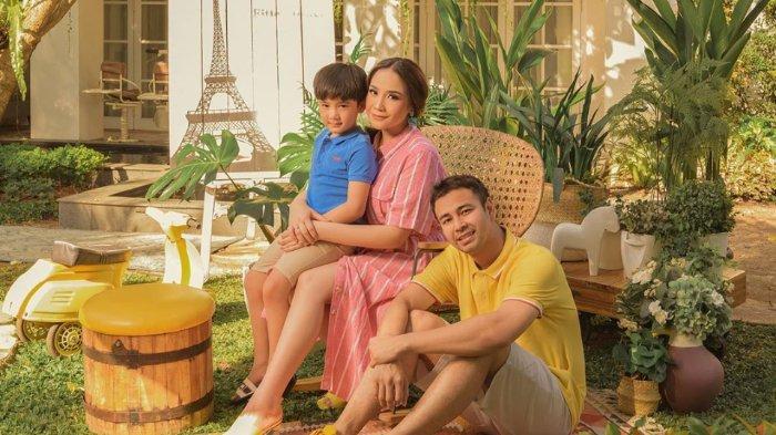 raffi-ahmad-nagita-slavina-dan-putra-mereka-rafathar-1.jpg