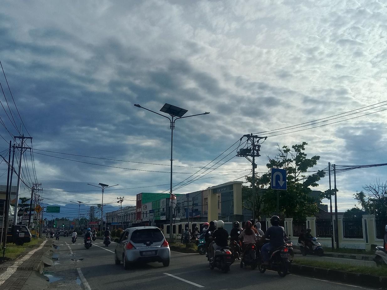 Pagi Cerah di Mimika: Simak Daftar 10 Distrik yang Berpotensi Hujan Hari Ini