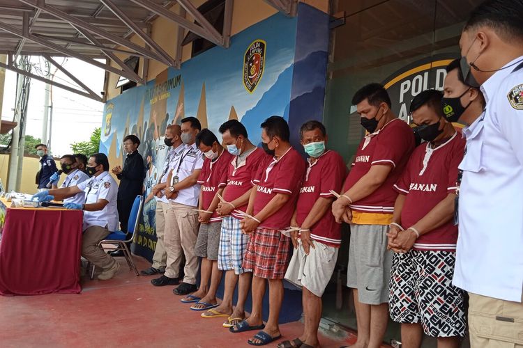 Kronologi Bapak-bapak Satu Geng Rampas Truk Pasir untuk Bayar Utang, Modus Menawarkan Muatan