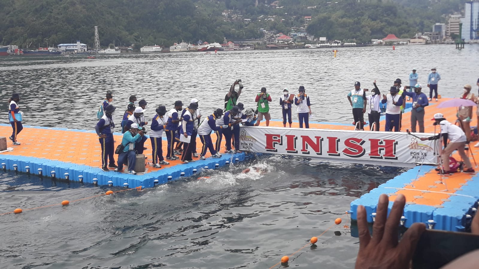 selam-laut-nomor-finswimming-pon-papua.jpg