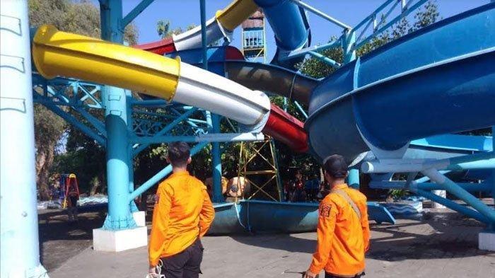 seluncuran-kolam-renang-kenjeran-water-park-surabaya-ambrol.jpg