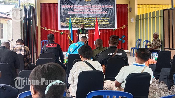 si-Pemuda-Amugsa-APA-Kabupaten-Mimika-kini-re.jpg