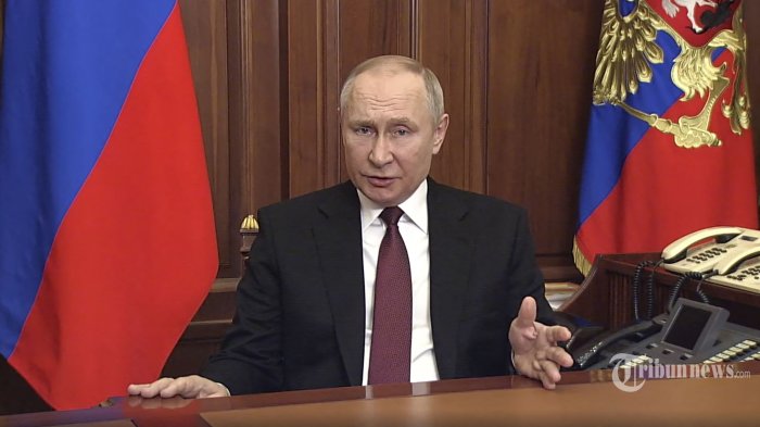 vladimir-putin-berpidato-di-hadapan-bangsa-di-kremlin-di-moskow.jpg