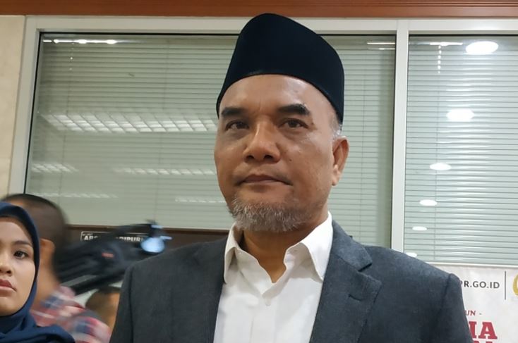 wakil-ketua-komisi-iii-marwan-dasopang.jpg