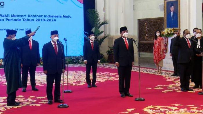 zulklifli-hasan-dan-hadi-tjajanto-resmi-dilantik-jadi-menteri.jpg