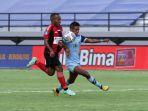 06012022-persipura_vs_persela-3.jpg