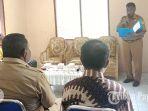 1462022_Kepala-Dinas-Kehutanan-dan-Lingkungan-Hidup-Provinsi-Papua-Yan-Yap-Ormuseray.jpg