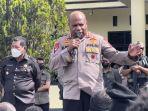 21-Kapolda-Papua-Irjen-Mathius-D-Fakiri.jpg