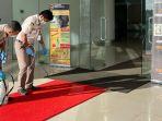 23022024-Karantina_Disinfeksi_Bandara_Mopah.jpg