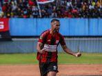 Enzo-Celestine-pemain-Persipura-Jayapura-asal-Prancis.jpg
