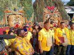 GOLKAR-Sejumlah-penari-dan-peraga-tari-reog-dan-keseni.jpg