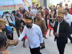 KERJA-Wakil-Menteri-Dalam-Negeri-John-Wempi-Wetipo-disambut-Pj-Gubernur-Papua-Barat-Daya.jpg