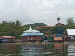 Kampung-Homfolo-Sentani.jpg