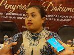 Ketua-KPU-Kabupaten-Merauke-Rosina-Kebubund.jpg