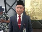 Ketua-KPU-Provinsi-Papua-Steve-Dumbon-sdfw.jpg