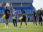 LATIH-Pelatih-Persipura-Jayapura-Ricardo-Salam.jpg