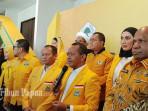 R-Gubernur-Papua-Matius-Fakhiri-bat.jpg