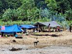 Tampak-salah-satu-lokasi-dulang-emas-di.jpg