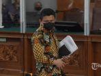 Terdakwa-Ferdy-Sambo-tiba-untuk-menjalani-sidang-dakwaan-di-PN-Jaksel.jpg