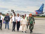 Wamendagri-dan-pesawat-perdana.jpg