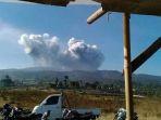 gunung-tangkuban-parahu-di-jawa-barat-erupsi.jpg