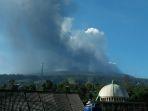 gunung-tangkuban-parahu-erupsi.jpg