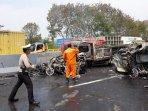 kecelakaan-beruntun-di-cipularang-jawa-barat-2.jpg