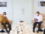 menpora-zainudin-amali-menerima-kunjungan-bupati-pegunungan-bintang.jpg