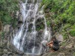 pesona-air-terjun-cycloop.jpg