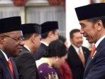 presiden-joko-widodo-resmi-menunjuk-jhon-wempi-wetipo-putra-asli-papua.jpg