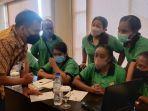 yayasan-pemberdayaan-masyarakat-amungme-dan-kamoro-menggelar-workshop.jpg