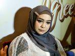 youtuber-ria-ricis-saat-ditemui-di-gala-premiere-film-wedding-agreement.jpg