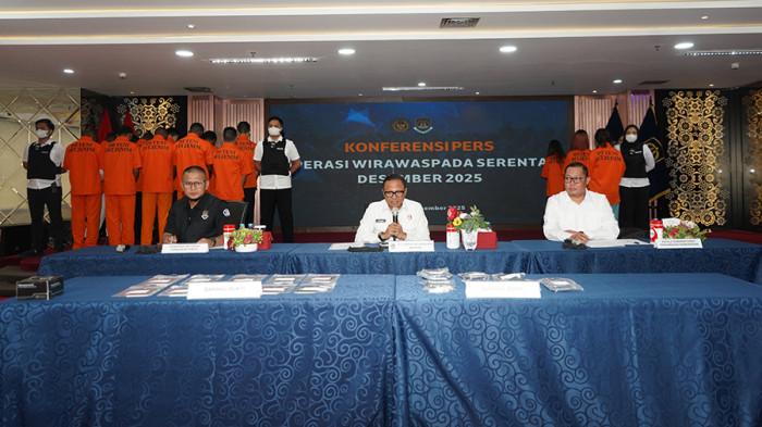 LANGGAR KEIMIGRASIAN - Direktorat Jenderal atau Ditjen Imigrasi mengamankan 220 warga negara asing (WNA) yang melanggar keimigrasian Operasi Wirawaspada pada 10-12 Desember 2025.