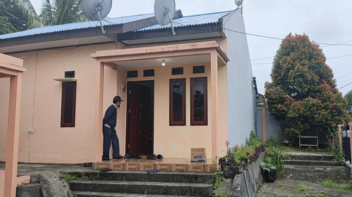 PEREMPUAN HILANG - ‎Rumah kontrakan perempuan yang dilaporkan hilang di Reremi Puncak, Kabupaten Manokwari, Papua Barat, Selasa (11/11/2025). Perempuan itu dilaporkan hilang sejak Minggu (9/11/2025) siang.