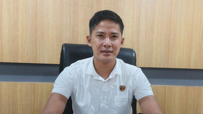 POLRESTA - Kepala Satuan Reserse Kriminal Polresta Manokwari, AKP Agung Gumara Samosir, diwawanacarai media di Mapolresta Manokwari Papua Barat, Rabu (12/11/2025)