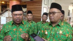 Bupati-Manokwari-Hermus-Indou-kanan-menyatakan-308-orang-lolos-tes-penerimaan-CPNS.jpg