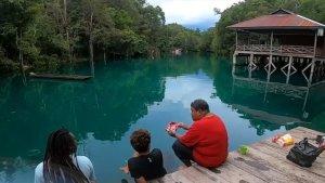 Danau-Uter-di-Kampung-Korom-Aitinyo-Kabupaten-Maybrat-Papua-Barat-Daya-4.jpg